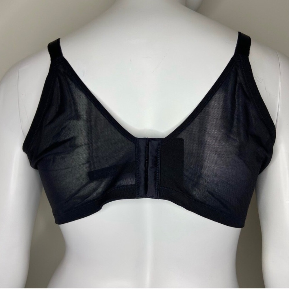 Torrid Rear Clasp Underwire Bra - Picture 3 of 9